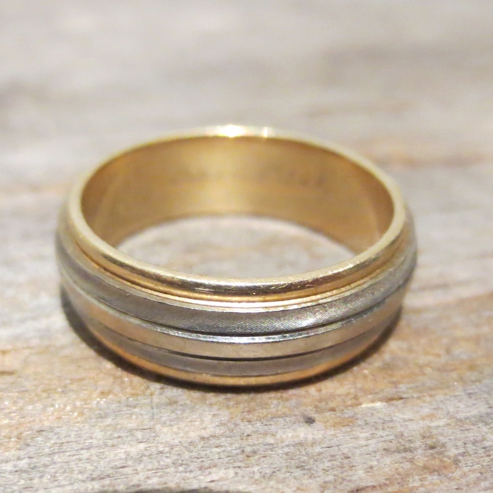 14 K Gold Benchmark Ring